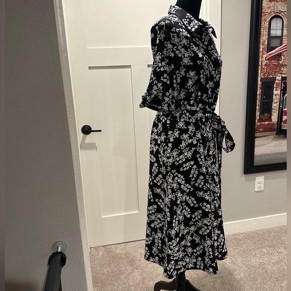 Calvin Klein Floral Printed Midi Shirt Dress - Picture 3 of 10